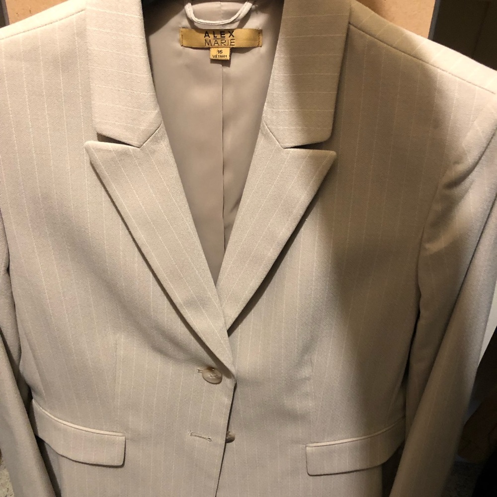 Alex Marie women’s suit